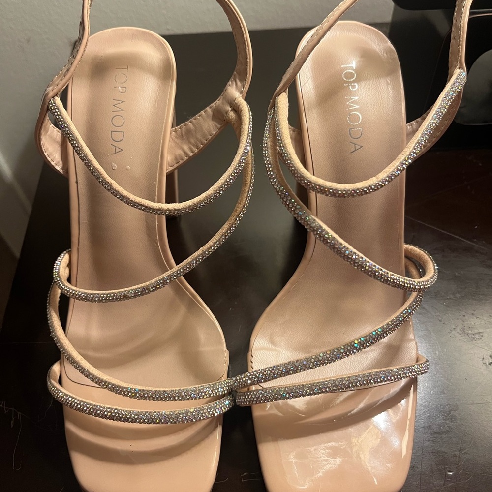 TOP Moda Women's Nude Strappy Heels
